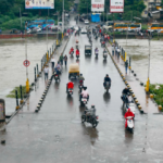 (Baba Bhide Bridge closed)